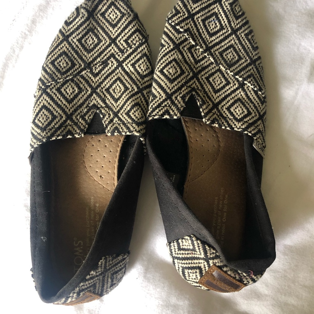 Toms